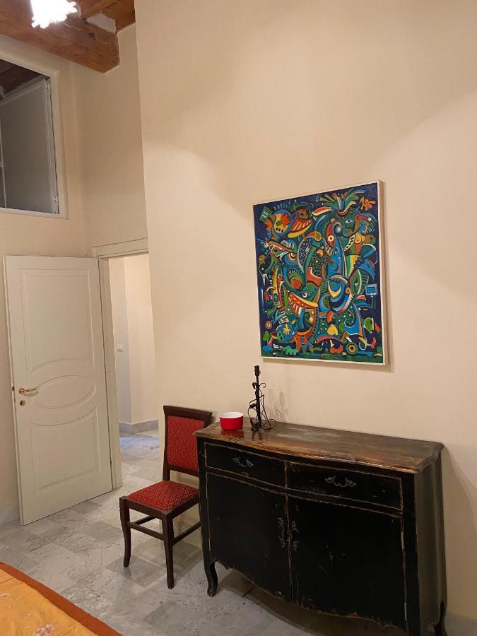 Renovated Apartment With 3 Bedrooms In An Historic Palazzo Between Port And Old Town Livorno Exterior foto