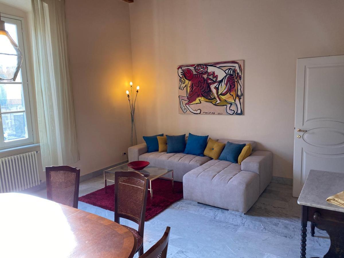 Renovated Apartment With 3 Bedrooms In An Historic Palazzo Between Port And Old Town Livorno Exterior foto