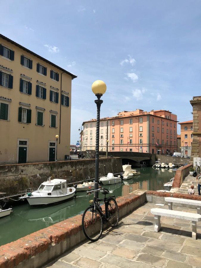 Renovated Apartment With 3 Bedrooms In An Historic Palazzo Between Port And Old Town Livorno Exterior foto