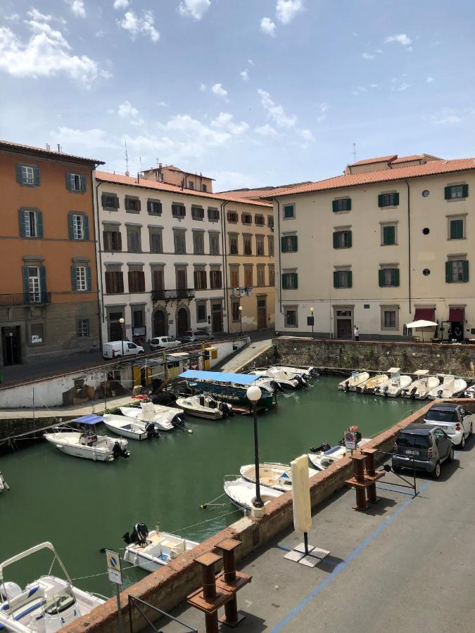 Renovated Apartment With 3 Bedrooms In An Historic Palazzo Between Port And Old Town Livorno Exterior foto